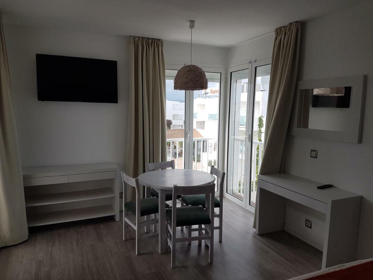Apartamentos Ferrera Pins Cala Ferrera  Luaran gambar